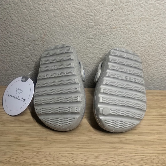 Koala Baby Gray Girls Shoes Size 2 - Picture 4 of 5